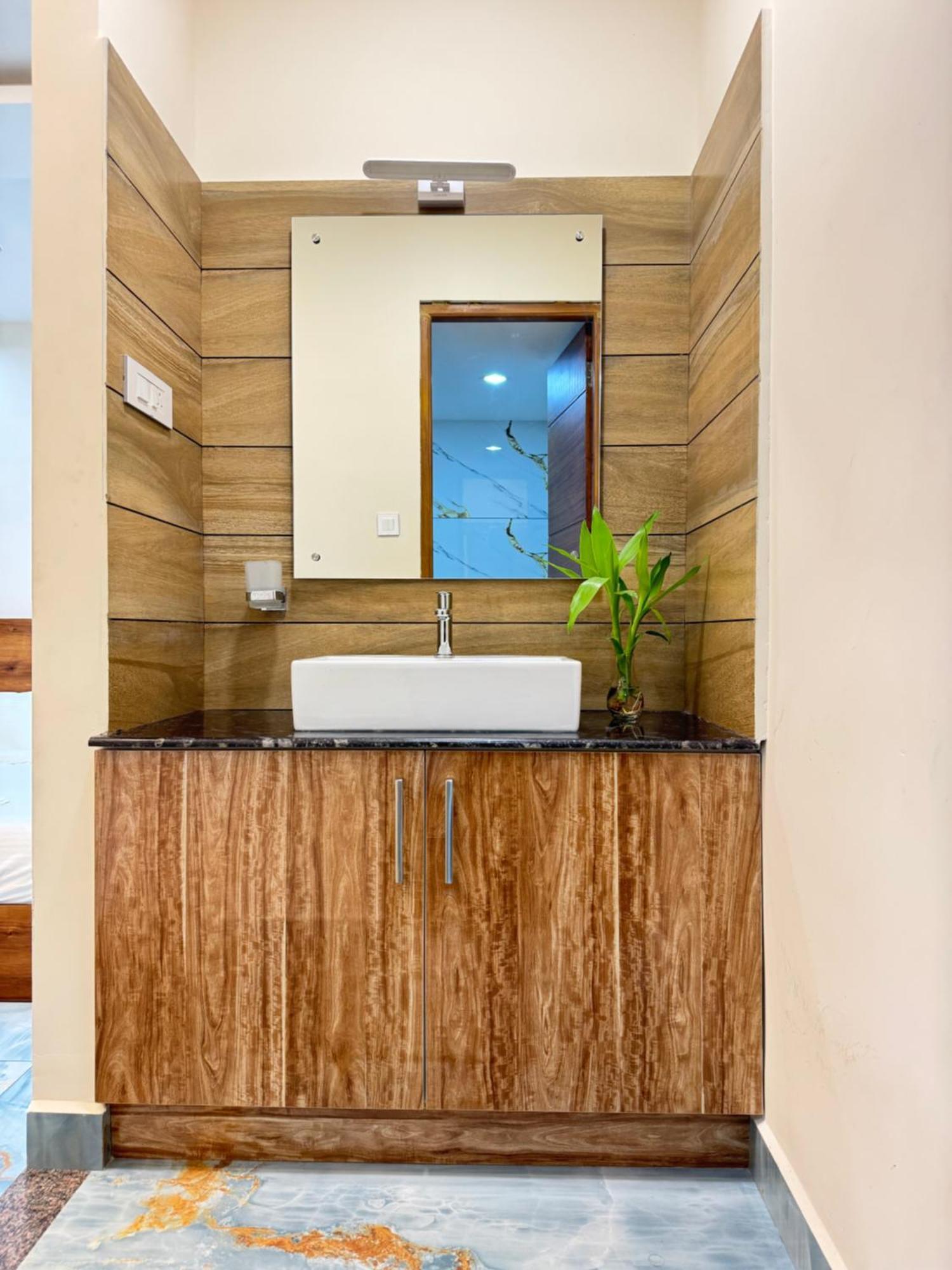 Отель Krishnakripa Premium Residency Коччи Экстерьер фото